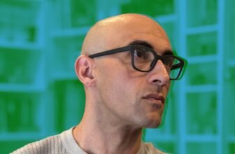 Good Labs Halo good glasses need you to vibe code your personal apps