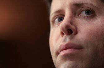 Google and OpenAI Chatbots Declare Gold at Worldwide Math Olympiad