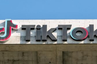 TikTok customers will quickly be capable of ship voice notes, photos and movies in chats
